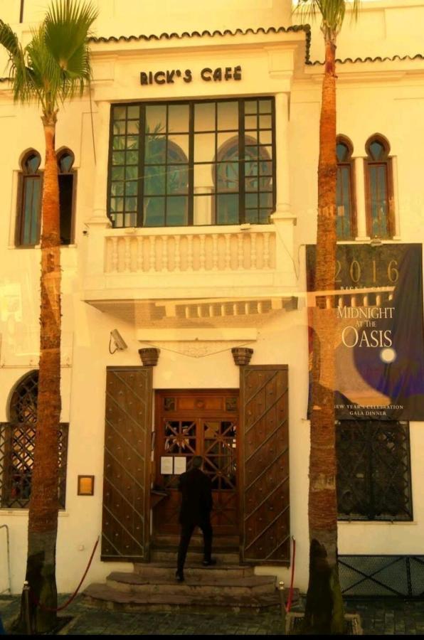 Luxury Downtown Apartment Of 80M2 In Front Of Hassan 2 Mosque And Sea From Family , Pour Famille , Interdit Couples Araabic Non Marie, Forbidden Unmarried Araabic Couples Basement Car Park Casablanca Buitenkant foto