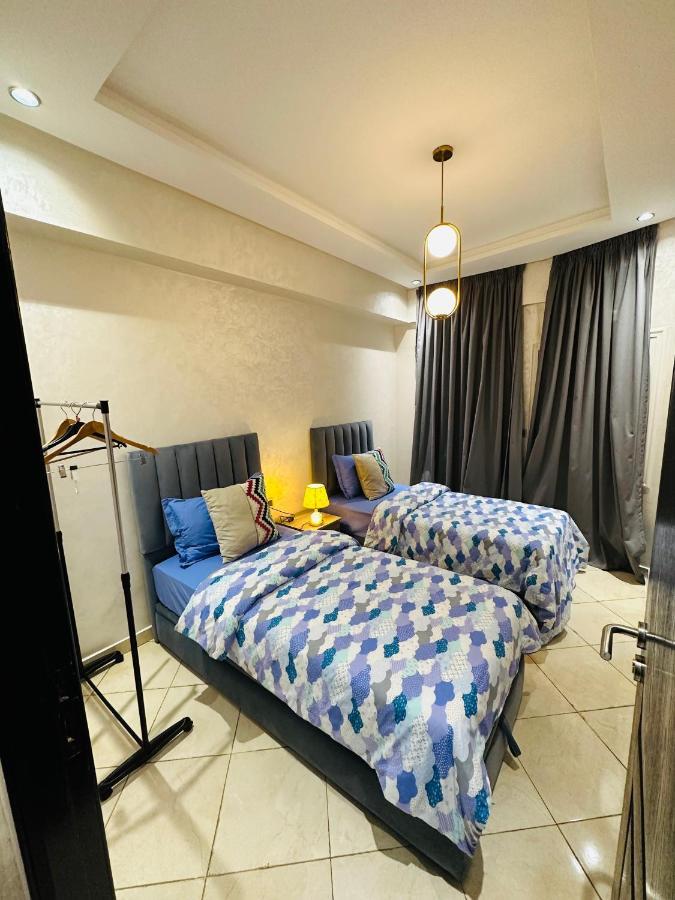 Luxury Downtown Apartment Of 80M2 In Front Of Hassan 2 Mosque And Sea From Family , Pour Famille , Interdit Couples Araabic Non Marie, Forbidden Unmarried Araabic Couples Basement Car Park Casablanca Buitenkant foto