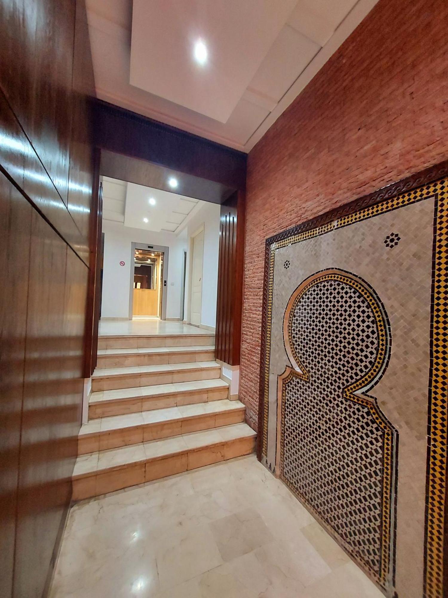 Luxury Downtown Apartment Of 80M2 In Front Of Hassan 2 Mosque And Sea From Family , Pour Famille , Interdit Couples Araabic Non Marie, Forbidden Unmarried Araabic Couples Basement Car Park Casablanca Buitenkant foto